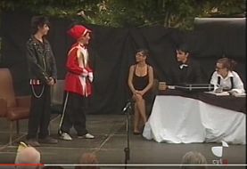 El lobo en el sill&#243;n (teatro al aire libre)